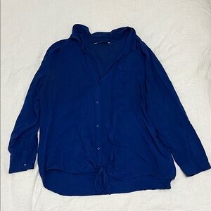Old Navy Women's Blue Button Down Shirt
